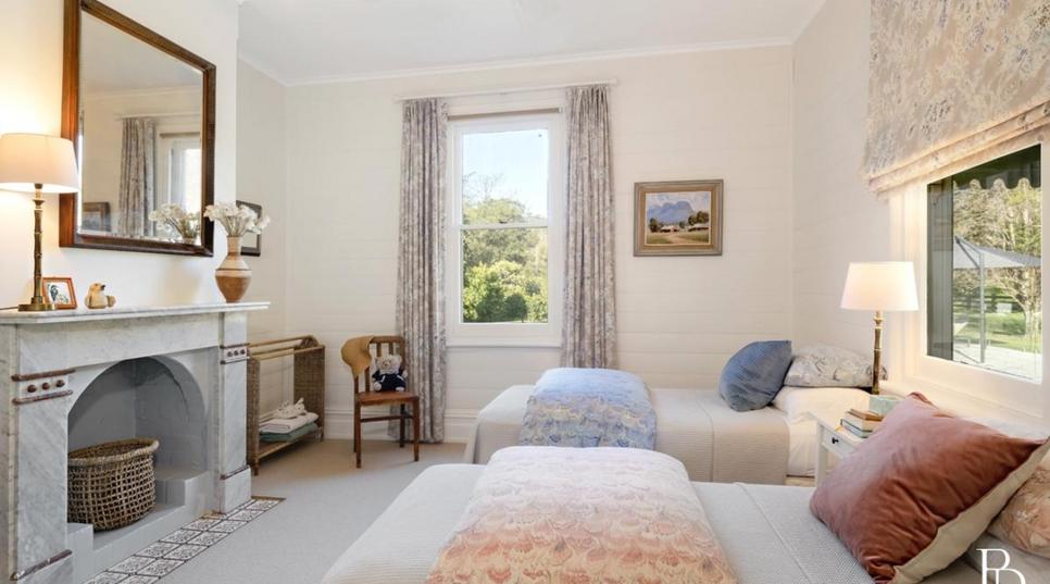 interior decorator Illawarra property stying interior designer Shellharbour Wollongong Gerringong Kiama Bowral berry